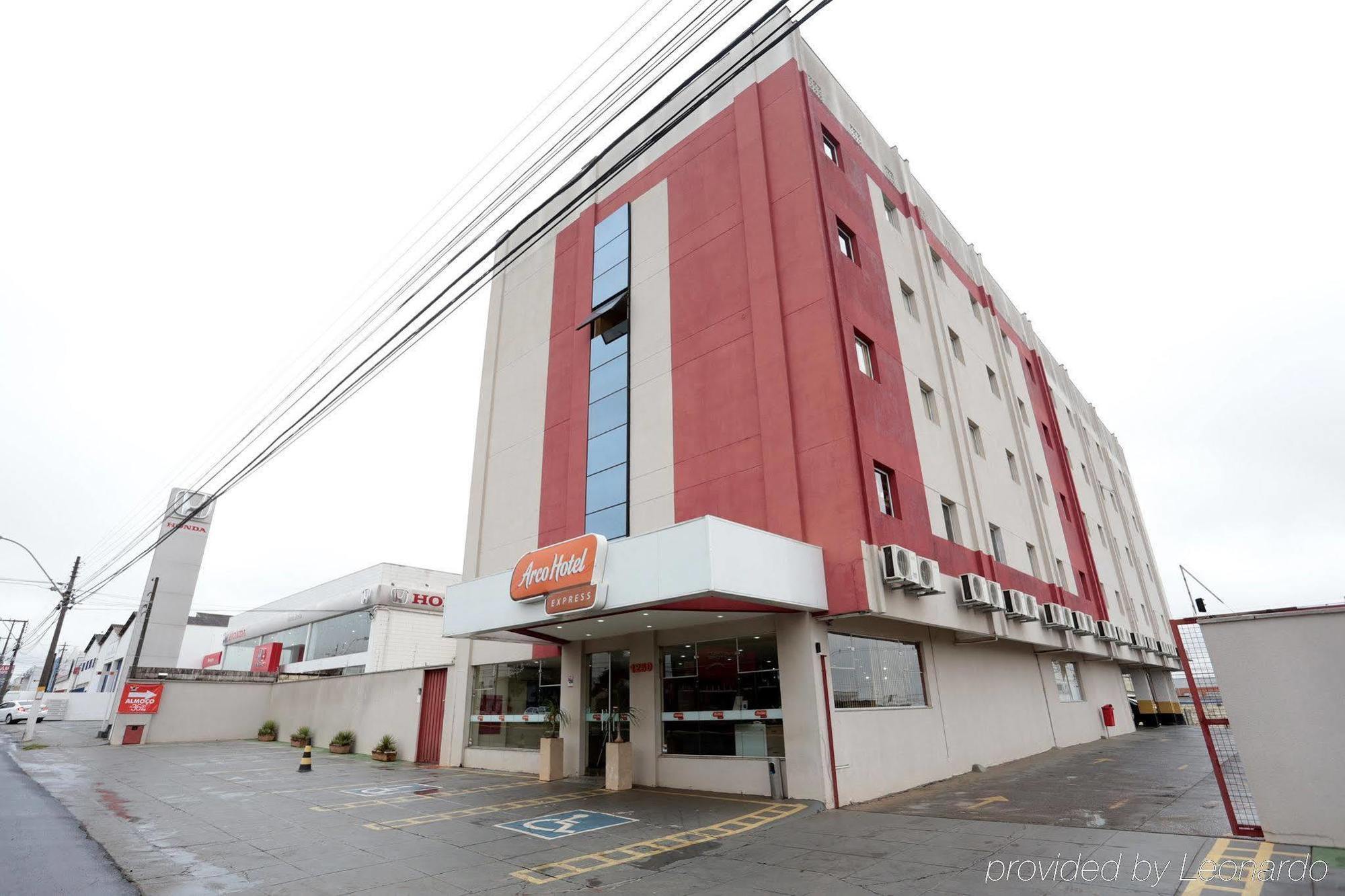 Hotel Dan Inn Sao Carlos By Nacional Inn Экстерьер фото